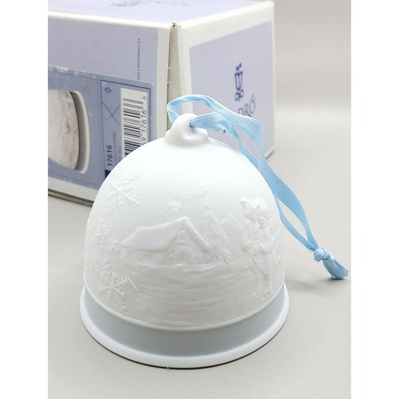 Lladro Porcelain Christmas Bell Ornament 1994 Snowy Scene With Ribbon & Box - Picture 3 of 7